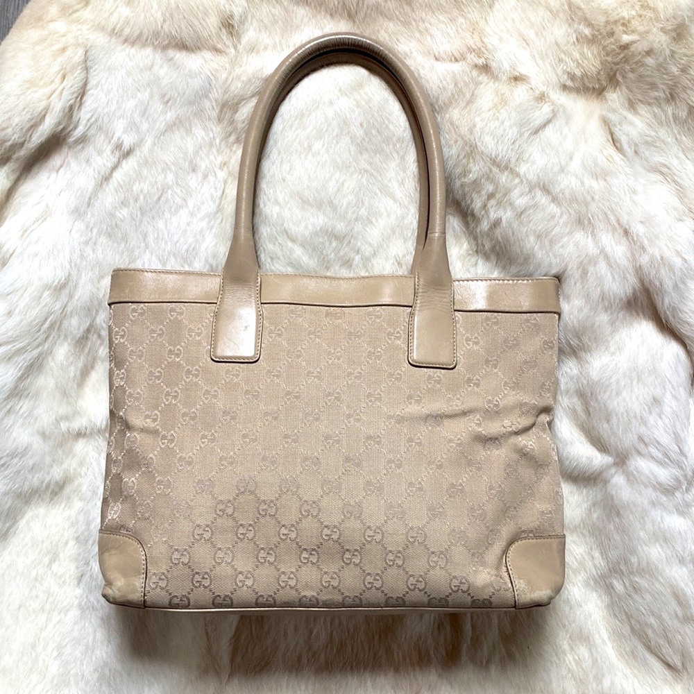 Authentic Gucci vintage GG monogram shoulder tote